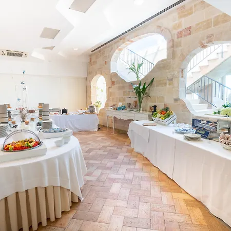 Hotel Covo Dei Saraceni 4*