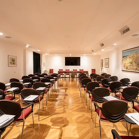 萨拉森尼科沃酒店 4* 滨海波利尼亚诺