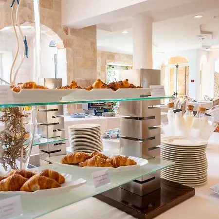 Covo Dei Saraceni Hotel