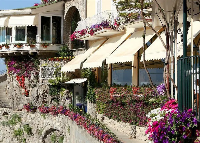 Covo Dei Saraceni Hotel 4*